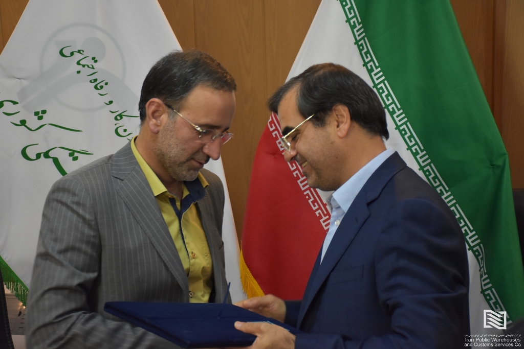 در آیین تکریم و معارفه مدیرعامل شرکت انبارهای عمومی و خدمات گمرکی ایران مطرح شد؛ مهندس آذروش: اولویت کاری من، توجه به نیروی